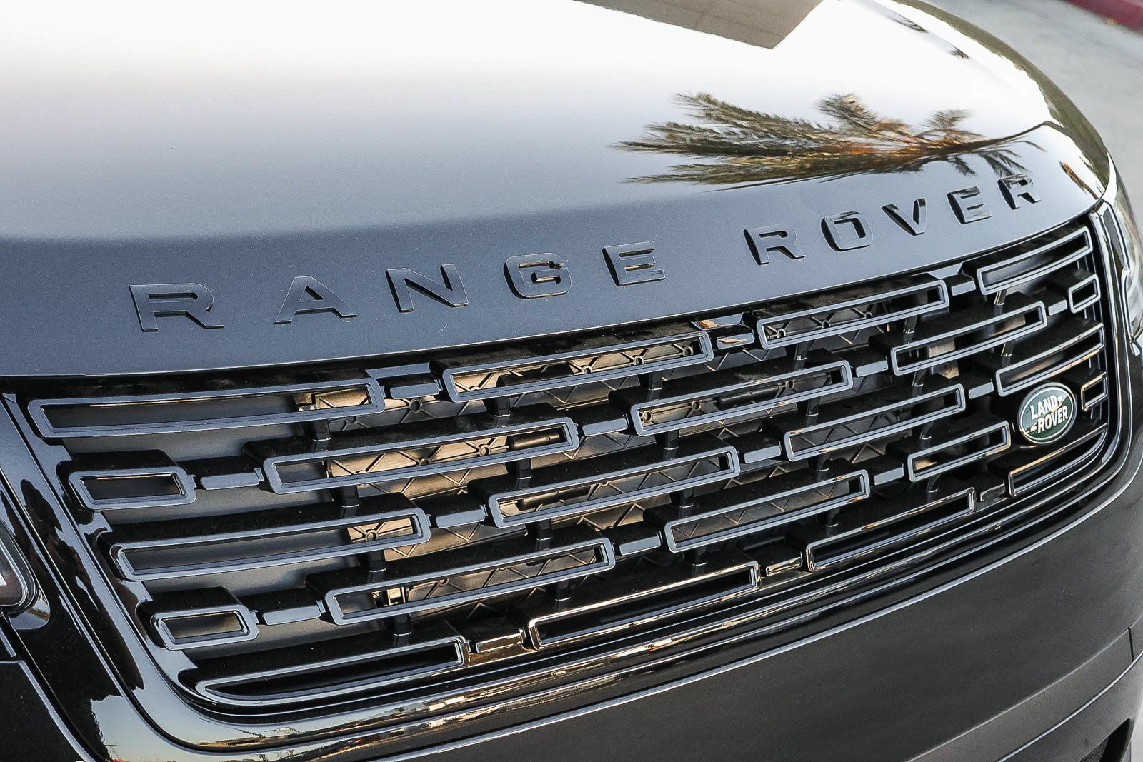 New 2026 Land Rover Range Rover Velar S AWD/4WD image 15