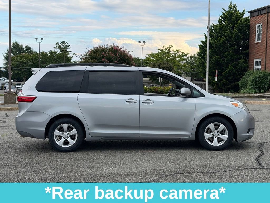 Used 2015 Toyota Sienna LE FWD image 8
