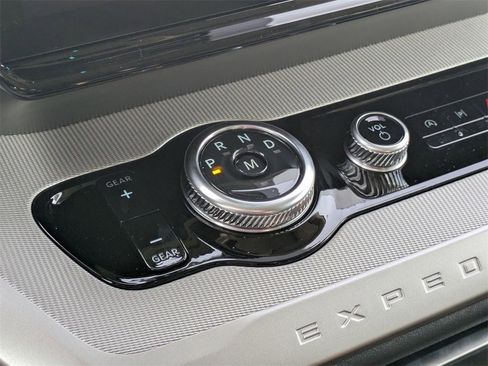 New 2025 Ford Expedition Max Active image 12