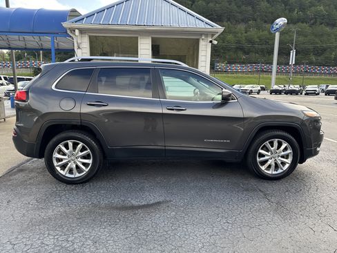 Used 2015 Jeep Cherokee Limited AWD/4WD image 8