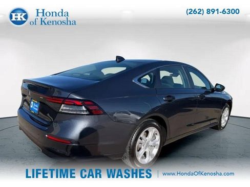 Certified 2025 Honda Accord LX image 6