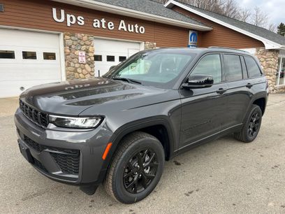 New 2026 Jeep Grand Cherokee Altitude