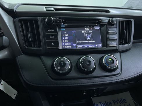 Used 2018 Toyota RAV4 LE w/ All Weather Liner Package image 21