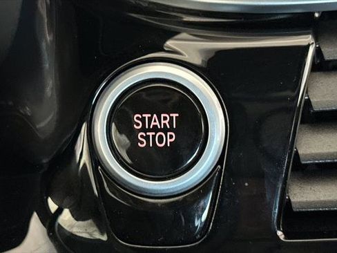 Used 2021 BMW 530e w/ Convenience Package image 21