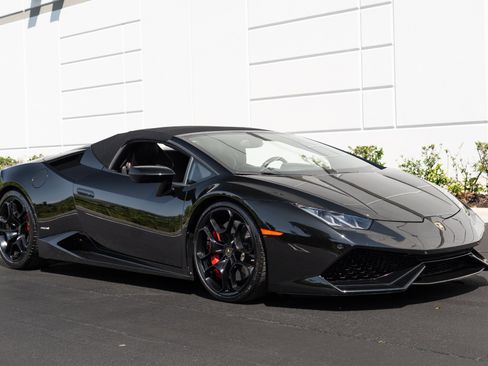 Used 2017 Lamborghini Huracan LP 610-4 image 4