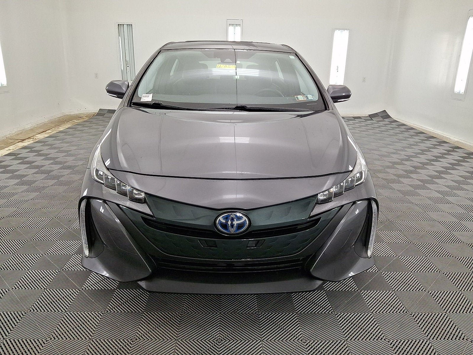 Used 2020 Toyota Prius Prime XLE FWD image 21
