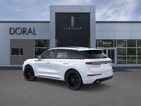 New 2026 Lincoln Corsair Grand Touring w/ Jet Appearance Package AWD/4WD image 4