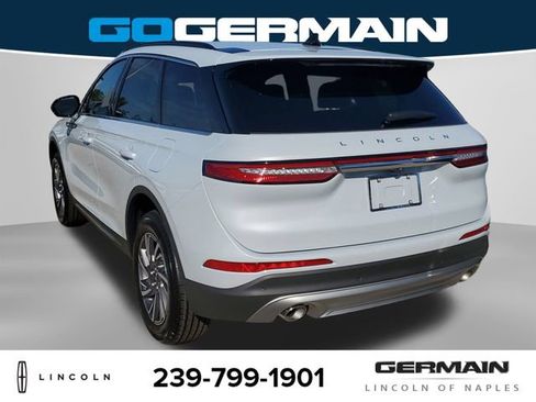 New 2026 Lincoln Corsair Premiere image 10