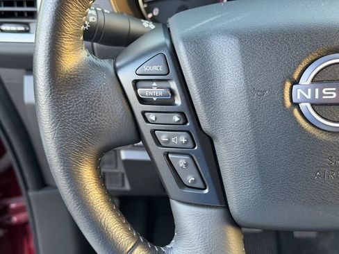 Used 2024 Nissan Frontier SV w/ SV Convenience Package RWD image 11