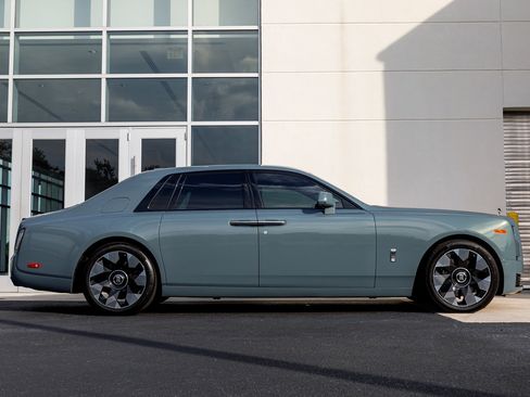 Certified 2023 Rolls-Royce Phantom Sedan w/ The Phantom Package image 18