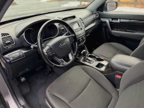 Used 2014 Kia Sorento LX AWD/4WD image 37