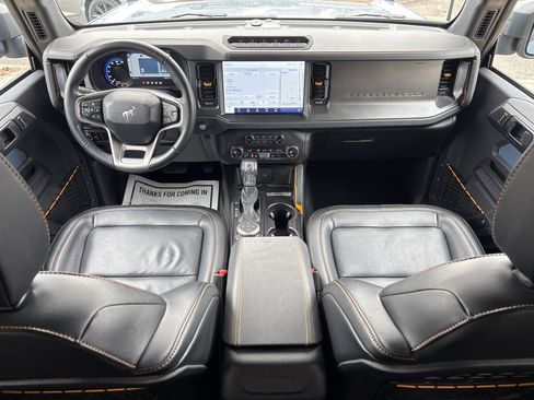 Used 2024 Ford Bronco Badlands image 26