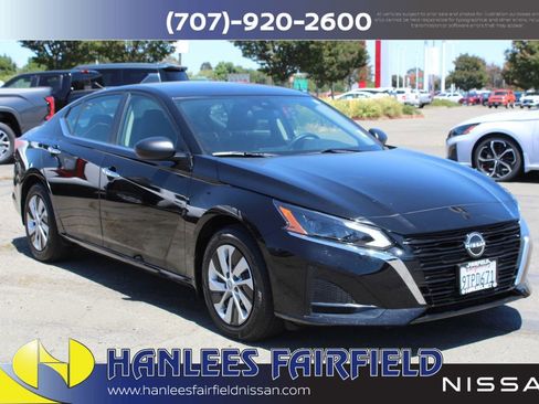 Used 2024 Nissan Altima 2.5 S FWD image 5