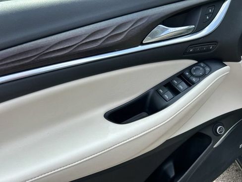 Used 2023 Buick Enclave Avenir w/ LPO, Floor Liner Package AWD/4WD image 29