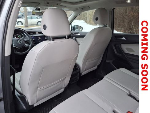 Used 2020 Volkswagen Tiguan SE image 8