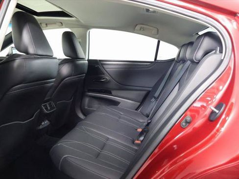 Certified 2024 Lexus ES 300h w/ Luxury Package FWD image 11
