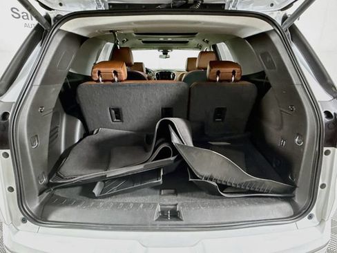 Used 2019 Chevrolet Traverse High Country AWD/4WD image 28