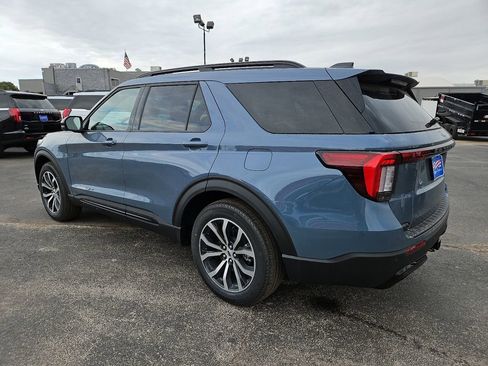 New 2026 Ford Explorer ST-Line image 8