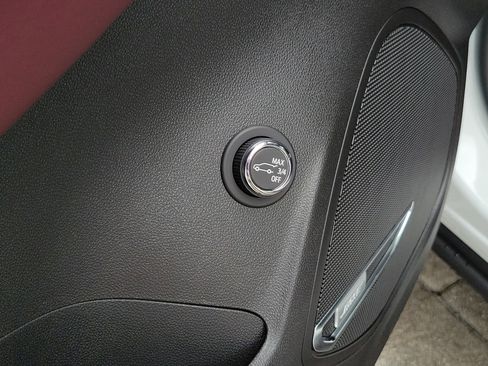 New 2026 Buick Envision Sport Touring image 18