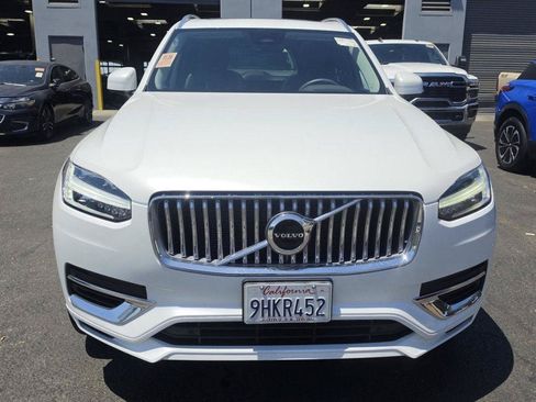 Used 2023 Volvo XC90 T8 Core AWD/4WD image 2