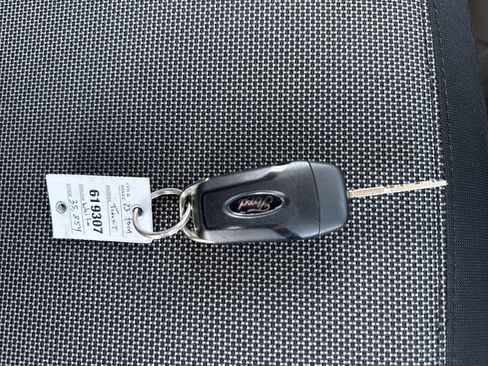 Used 2023 Ford Transit Connect XL image 22