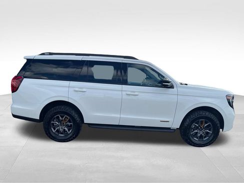 Used 2025 Ford Expedition Tremor AWD/4WD image 6