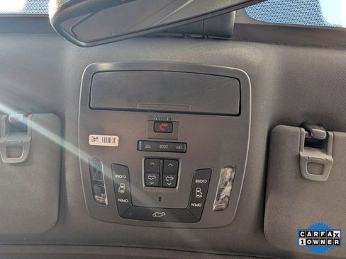 Used 2022 Toyota Sienna Platinum image 33