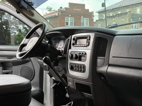 Used 2005 Dodge Ram 2500 Truck SLT AWD/4WD image 25