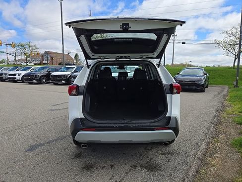 Used 2024 Toyota RAV4 Adventure AWD/4WD image 6