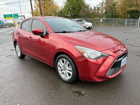 Used 2016 Scion iA image 5
