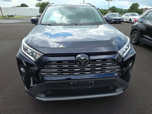 Used 2019 Toyota RAV4 Limited w/ Cold Weather Package AWD/4WD image 8