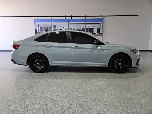 New 2026 Volkswagen Jetta GLI Autobahn FWD image 10