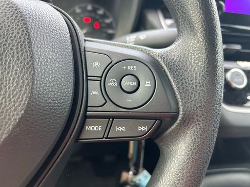 Used 2023 Toyota Corolla LE FWD image 18