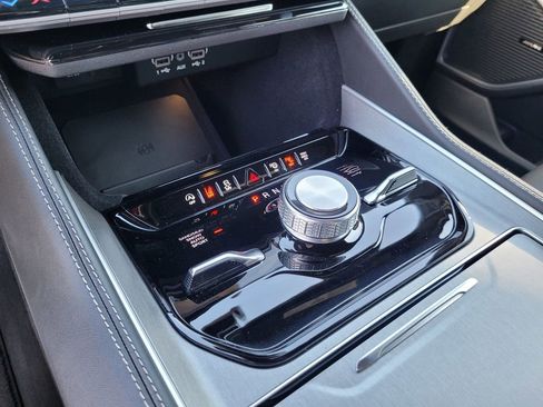 New 2025 Jeep Wagoneer Series II w/ Convenience Group I image 17