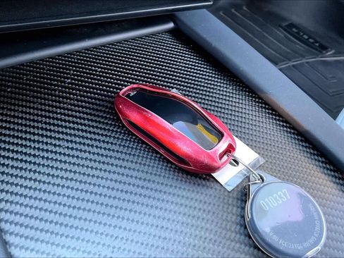 Used 2019 Tesla Model S Performance image 12