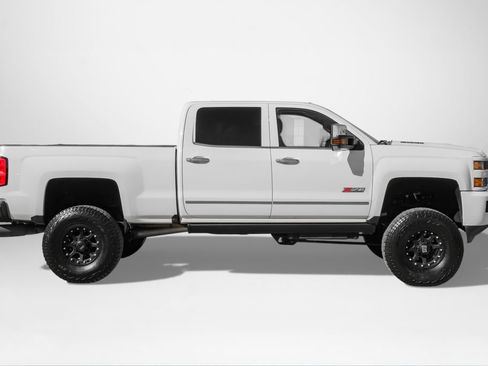 Used 2016 Chevrolet Silverado 2500 LTZ w/ Duramax Plus Package image 5