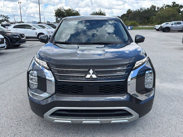 Used 2024 Mitsubishi Outlander SE FWD image 8