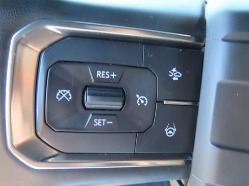 Used 2025 GMC Hummer EV 2X AWD/4WD image 16