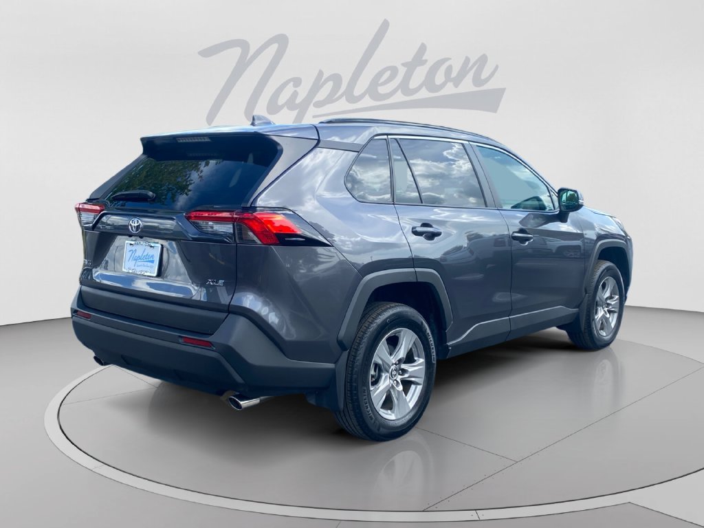 Used 2024 Toyota RAV4 XLE w/ Convenience Package FWD image 6