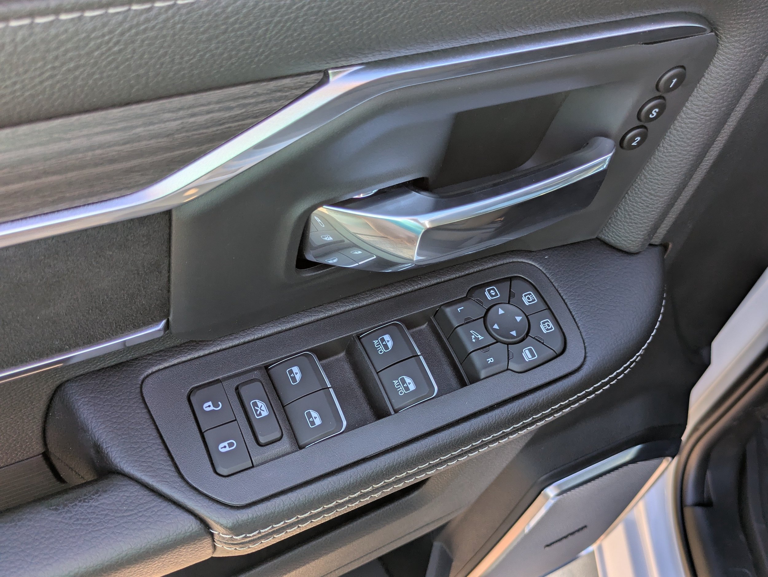 New 2027 RAM 3500 Laramie AWD/4WD image 8