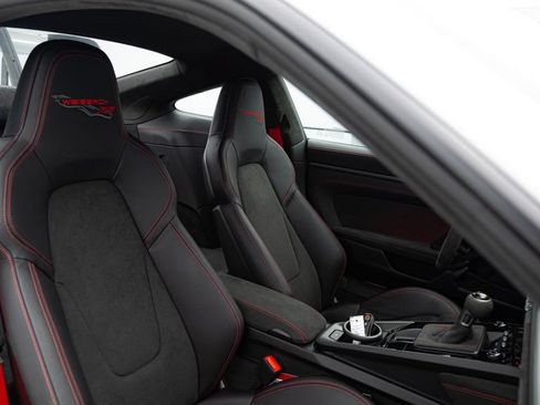 Certified 2025 Porsche 911 GT3 RS RWD image 14