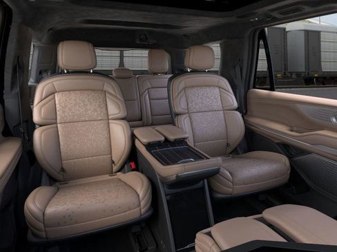 New 2026 Lincoln Navigator Black Label AWD/4WD image 11