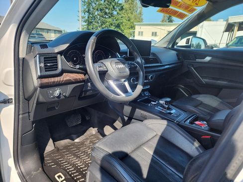 Used 2018 Audi Q5 2.0T Premium Plus w/ Premium Plus Package AWD/4WD image 12