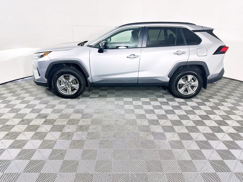 Used 2024 Toyota RAV4 LE AWD/4WD image 6