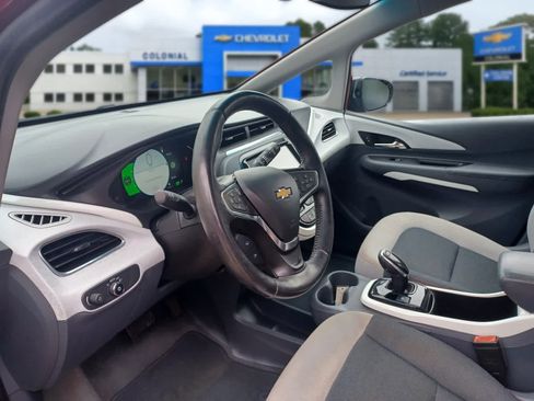 Used 2017 Chevrolet Bolt LT FWD image 8