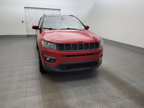 Used 2021 Jeep Compass Latitude FWD image 14