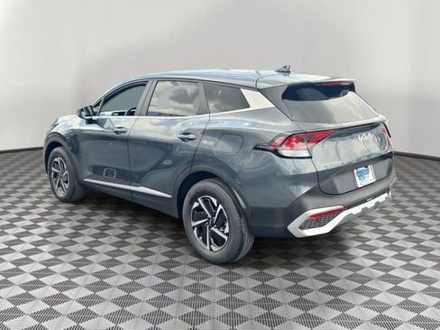 Used 2024 Kia Sportage LX AWD/4WD image 4