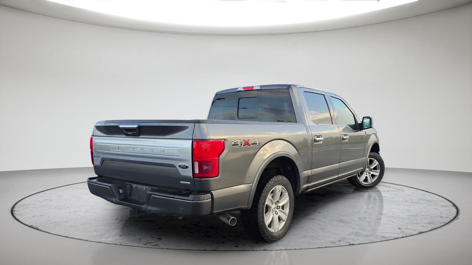 Used 2018 Ford F150 Platinum w/ Equipment Group 701A Luxury AWD/4WD image 7