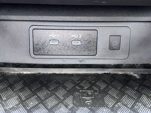 Certified 2025 Nissan Murano SV FWD image 21