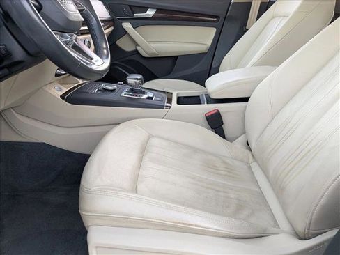 Used 2020 Audi Q5 2.0T Premium w/ Convenience Package image 15